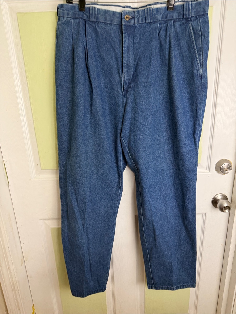 (2409) Duck Head Women's Straight Leg Jeans in Blue Denim, (36/30)